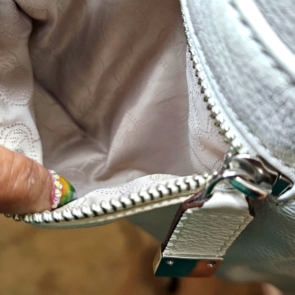 MICHAEL Michael Kors Ivory Leather Double Pocket Zip Hobo - Picture 6 of 16